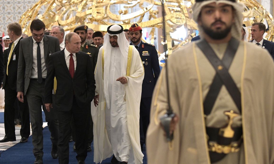 Путин налаживает связи с автократами Ближнего Востока, планирует поездки в Саудовскую Аравию и ОАЭ - check-point.kz
