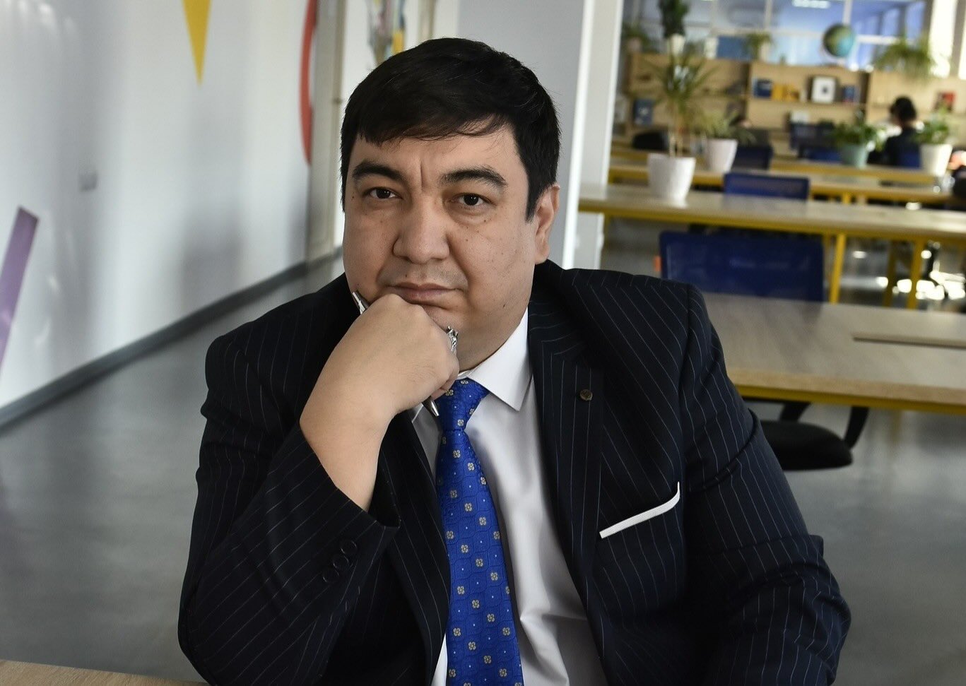 Гадалка с картами, дорога дальняя…