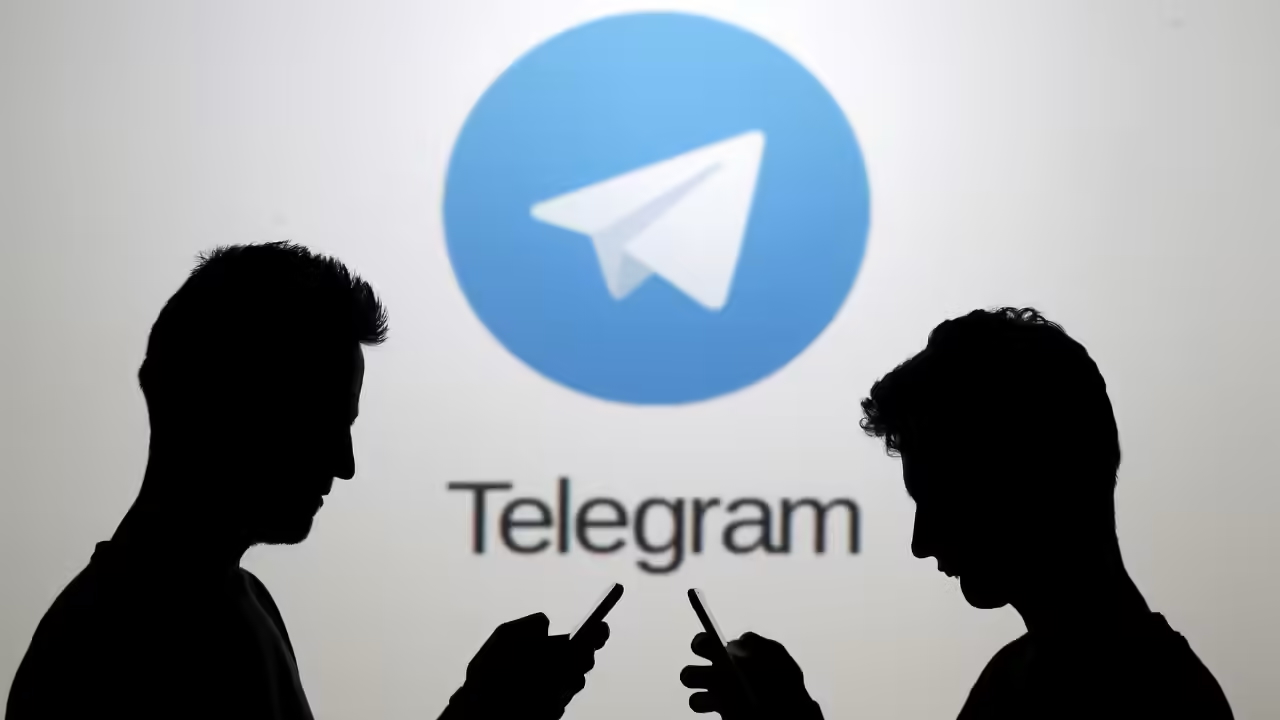 Пространство кривых зеркал. В Telegram сорвут маски