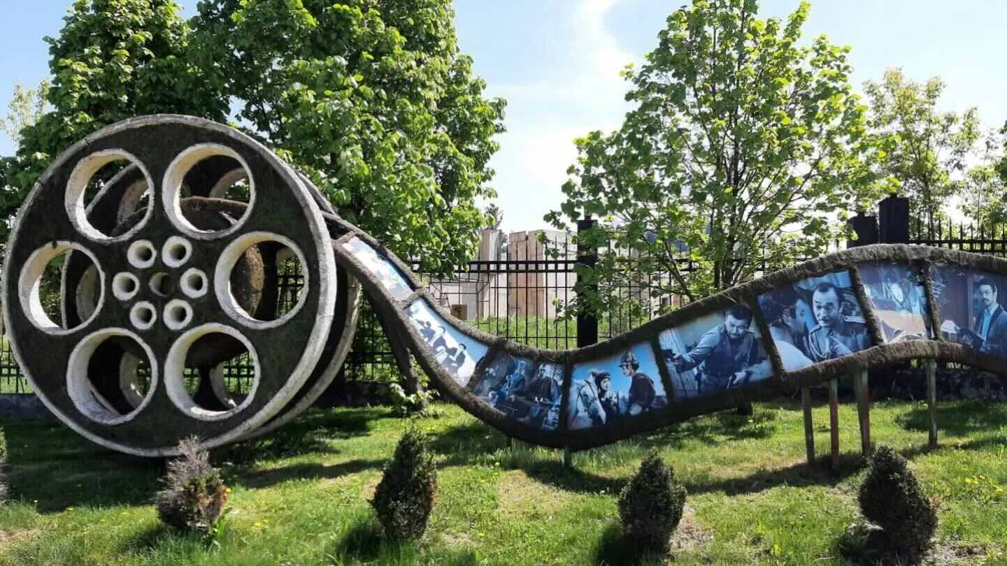 В этот день. Что общего между «Казахфильмом» и айфоном